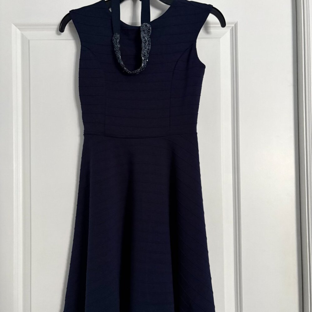 Un Deux Trois  Udtfashion,  Navy blue dress with belt with sequins, Size 14 - Picture 3 of 8